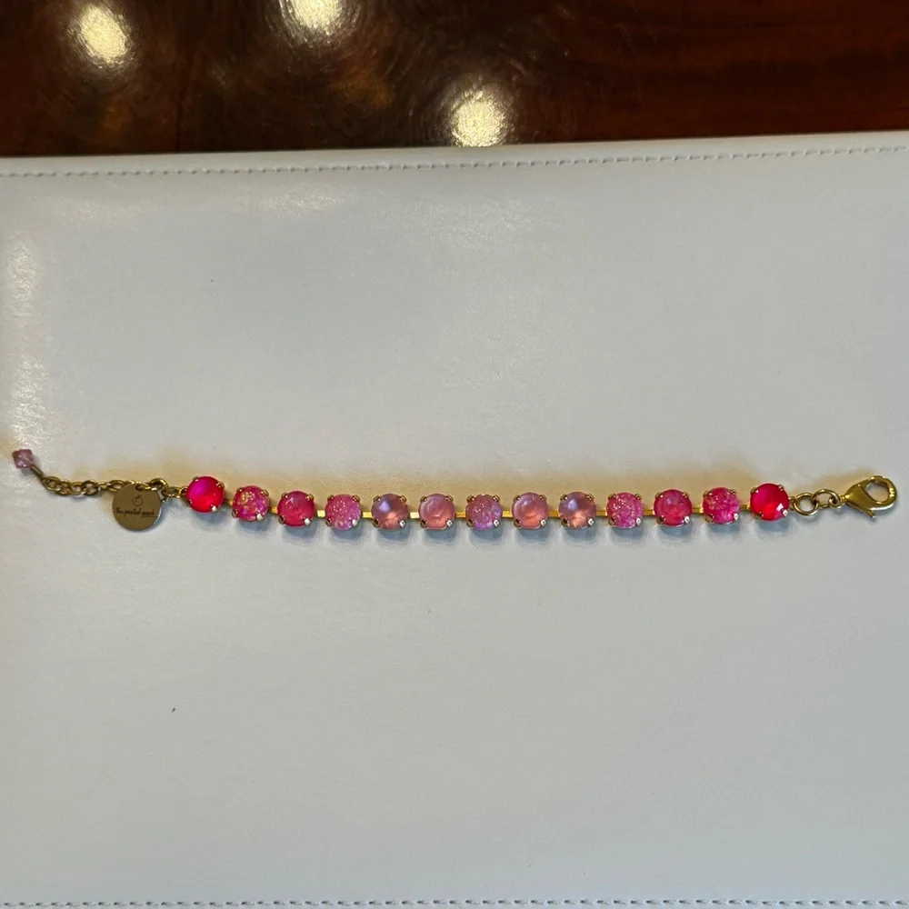 The Sparkled Shell like new